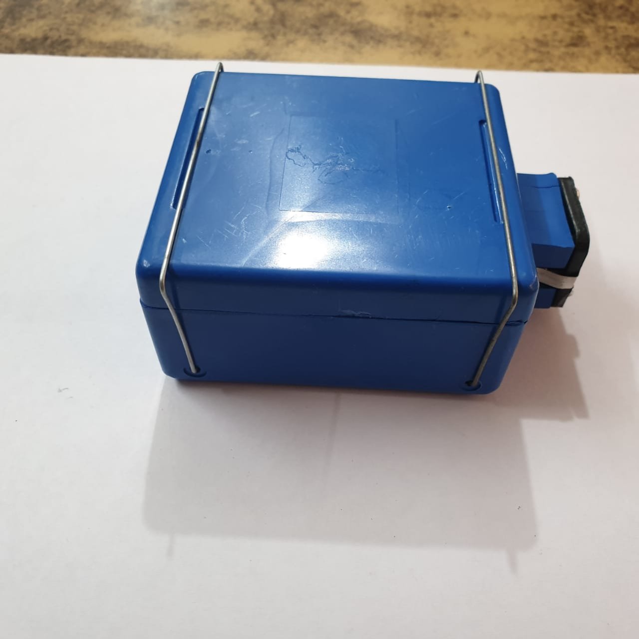 battery holder 2